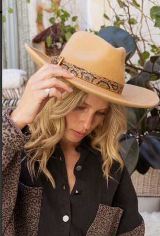Brown Wide Brim Hat with Snakeprint Leatherette Buckle