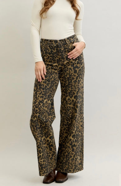 Judy Blue Leopard Print Jeans