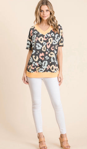 Contrasted V-Neck Animal Print Top