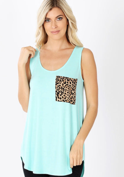 Sleeveless Leopard Print Pocket Top